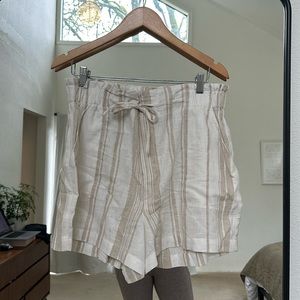Linen shorts